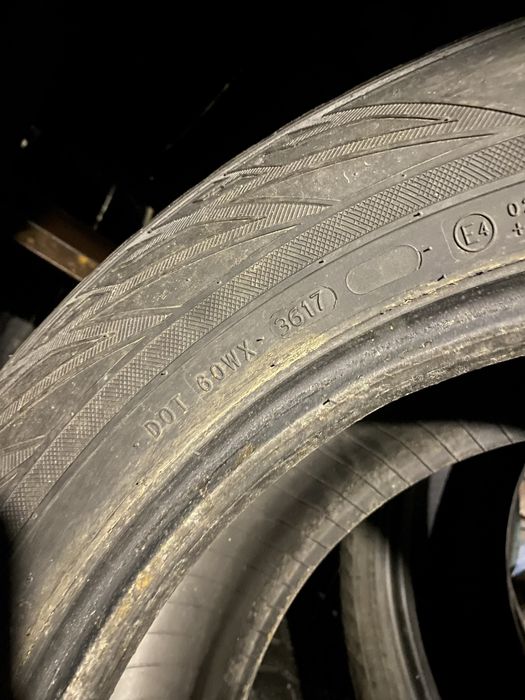 666 Пара зимних шин R17 215/65 Nokian