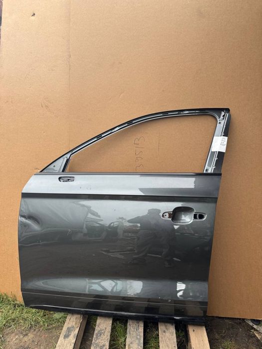 AUDI Q5 80A ліва передня дверка в наявності