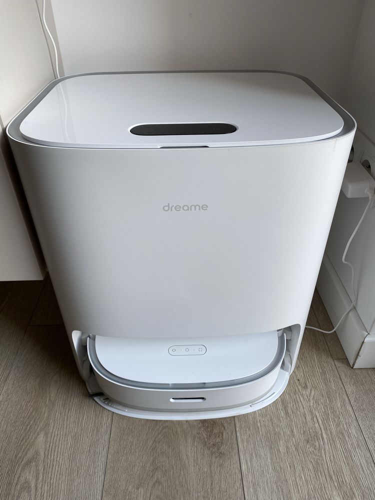 Robot sprzatajacy Dreame bot W10 stan bardzo dobry
