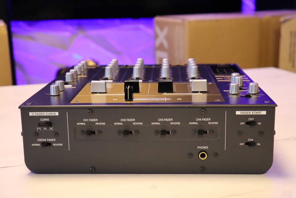 Technics SH-MZ1200 DJ MIXER // SL-1210MK2