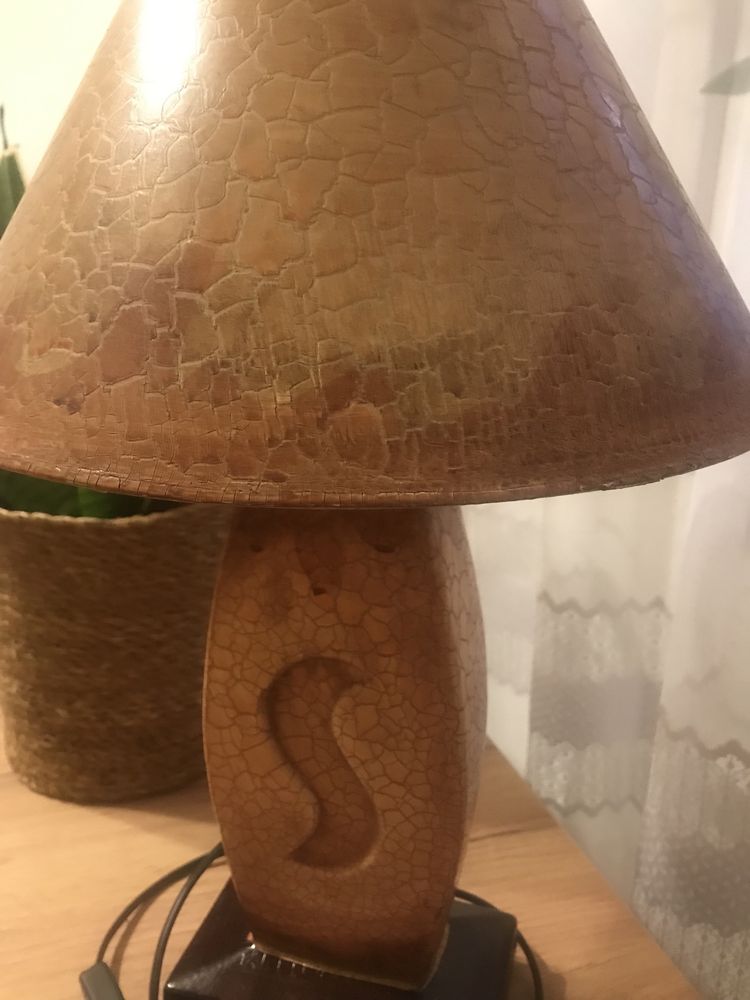 Piękna lampa stołowa lampka