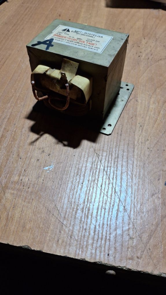 Transformator z mikrofalówki 800w