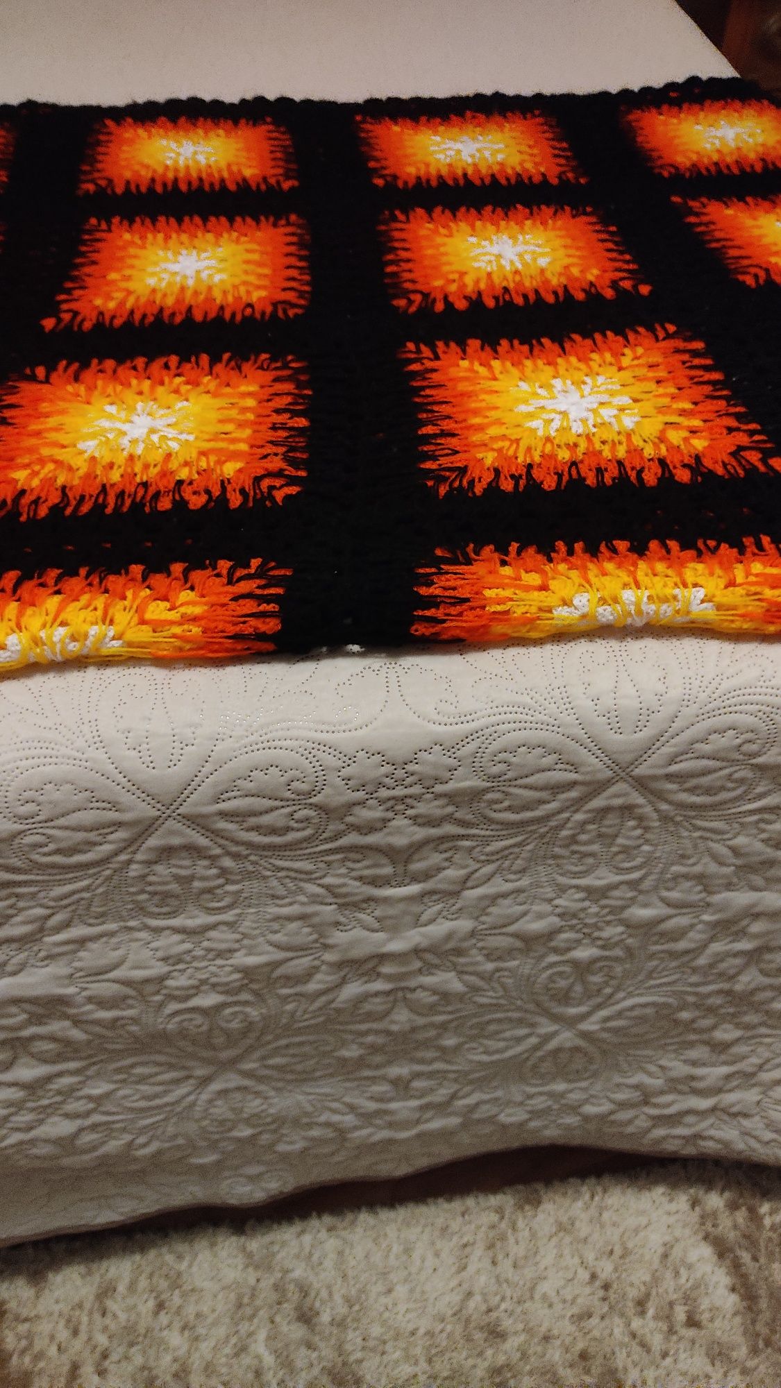 Manta em lã/ colcha