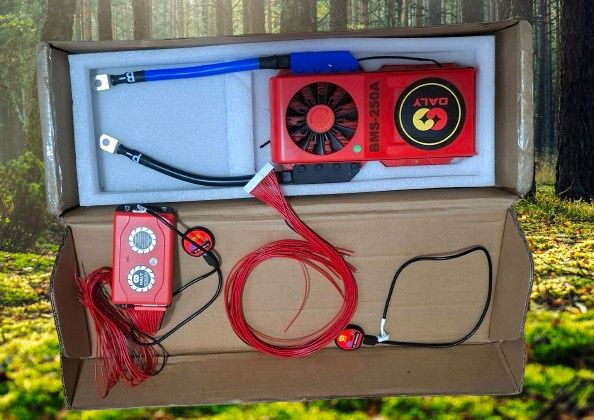 Плата Smart BMS Daly 16S 48 вольтів 250 А для LiFePO4 Комплект