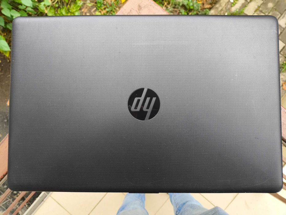 Недорогой бизнес ноутбук HP 15-db0066wm 8/256Gb Ryzen 3 2200U