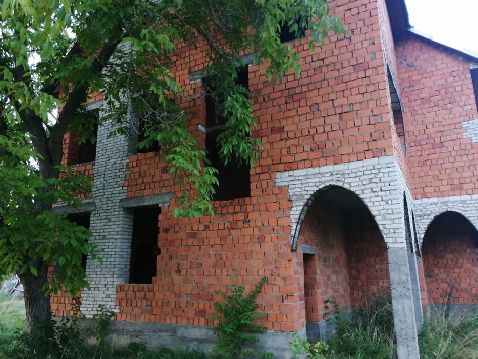 Продажам будинку