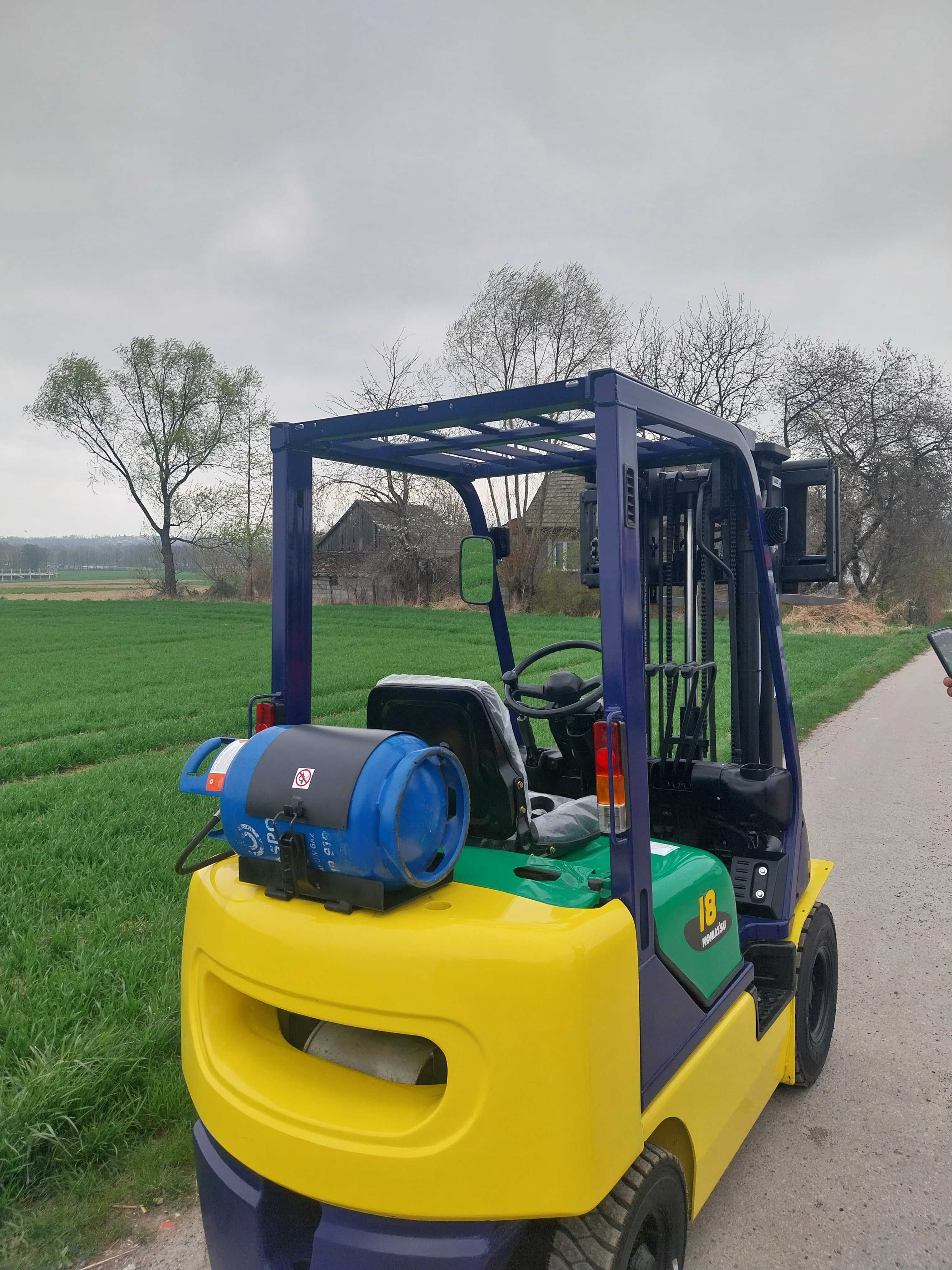 Sprzedam wózek widłowy taki jak na zdjęciach
