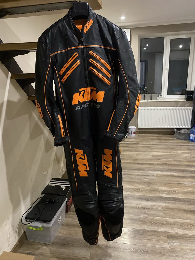 KTM. Комбинезон ,  Костюм , Екиперовка