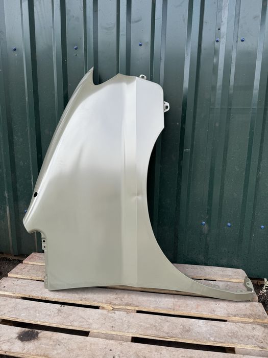 Крыло переднее правое Hyundai H1 Starex