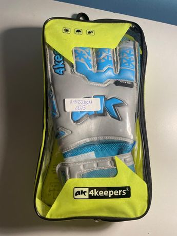Używane rękawice bramkarskie 4keepers