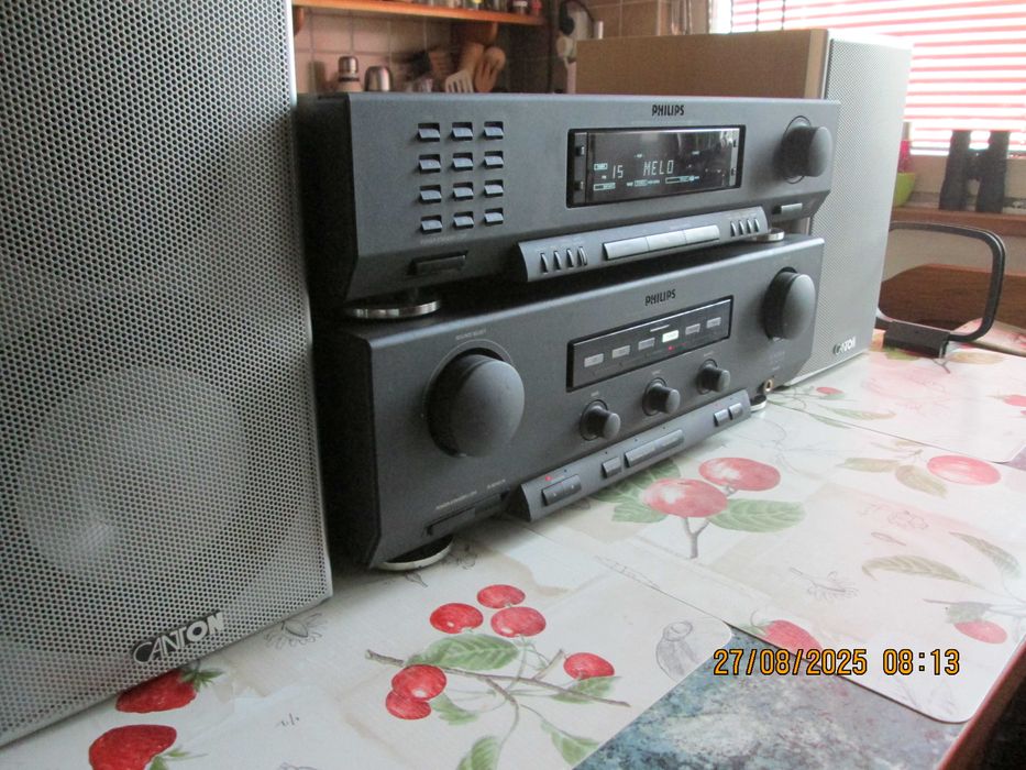PHILIPS 900 series