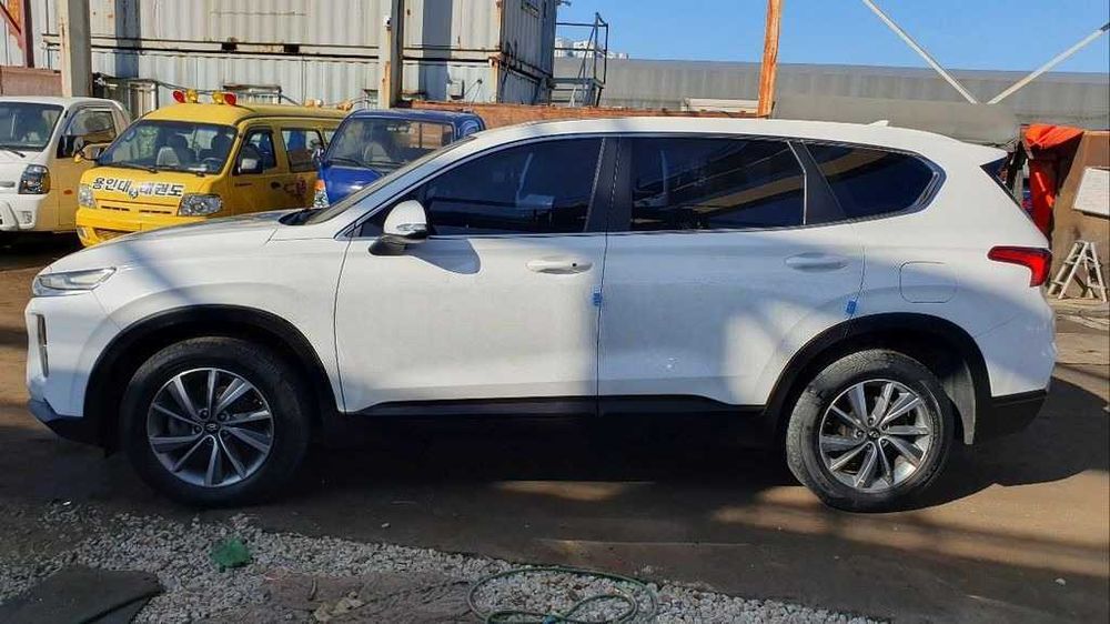 Hyundai Santa Fe 2WD