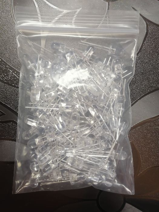 Світлодіод білий 3 вольтовий ціна за упаковку 100шт.