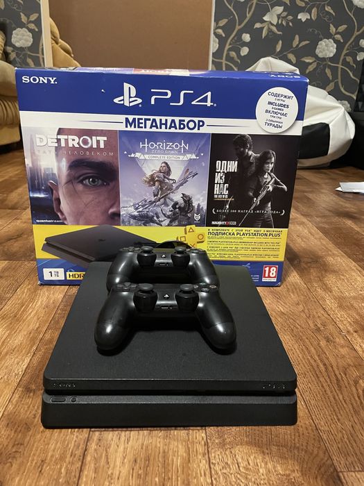 Продам PS4 на  1 TB
