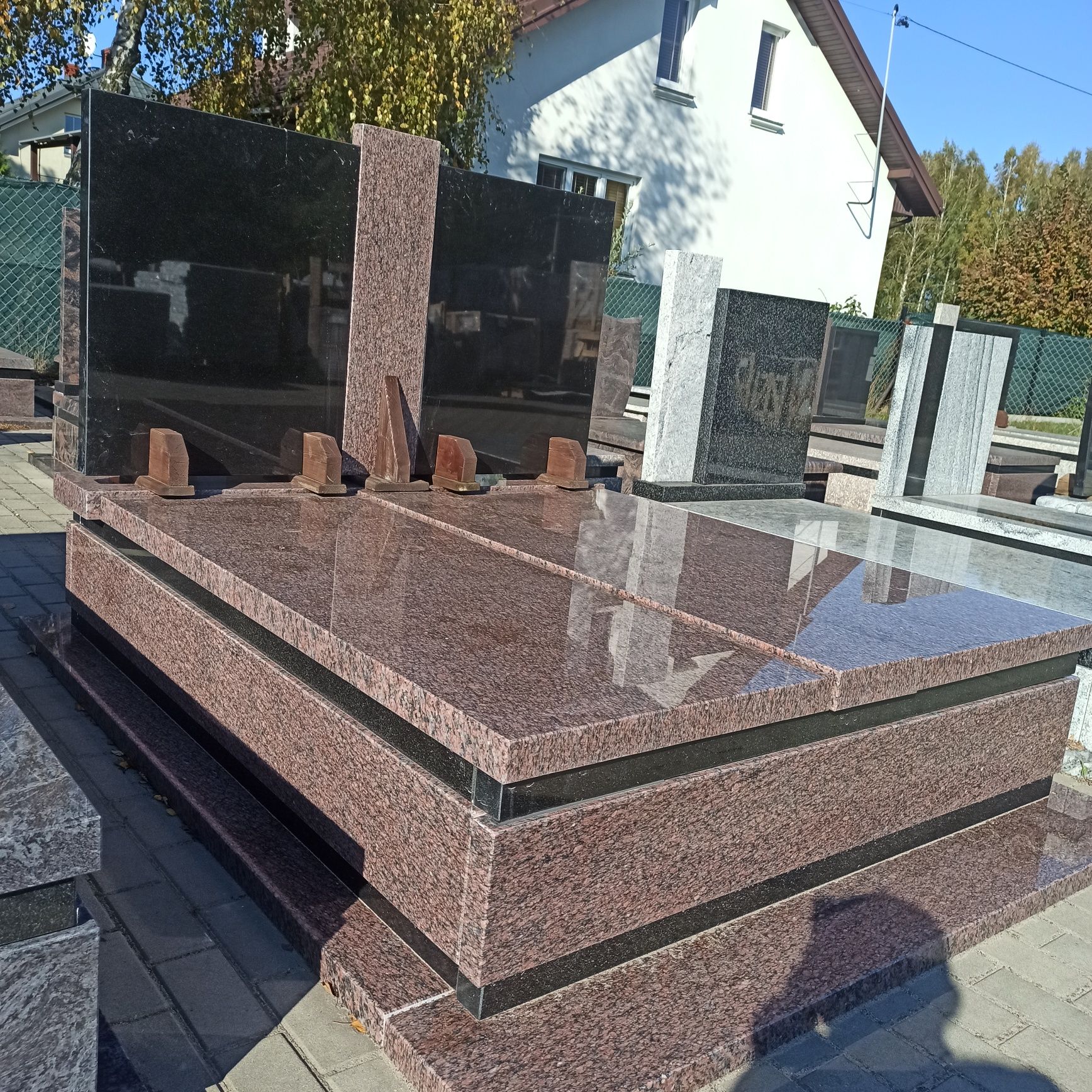 Nagrobki granitowe podwojne