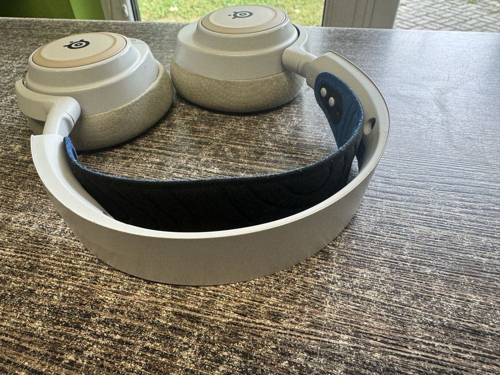 Słuchawki Steelseries Arctis Nova 7P