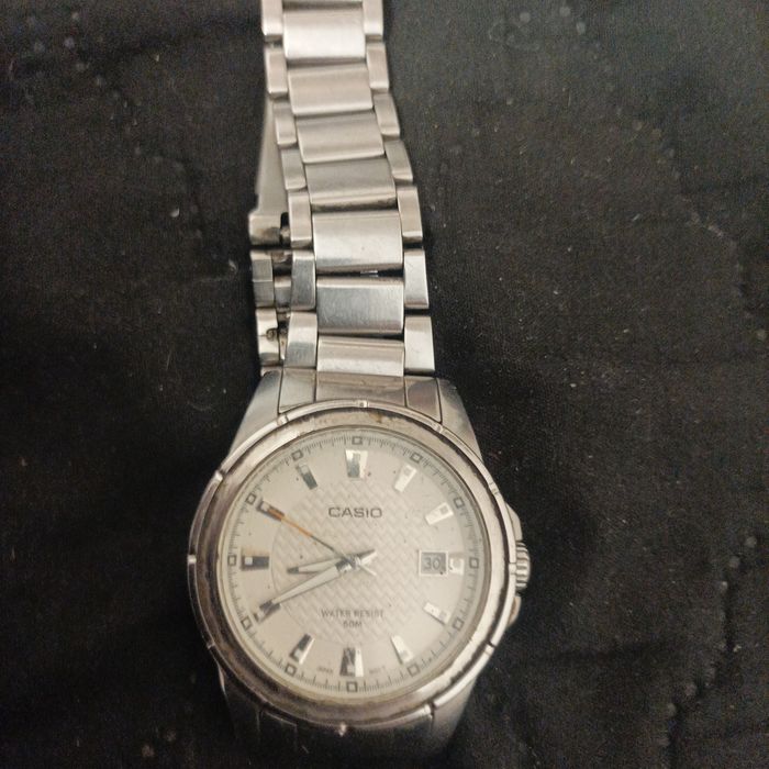 Zegarek casio...
