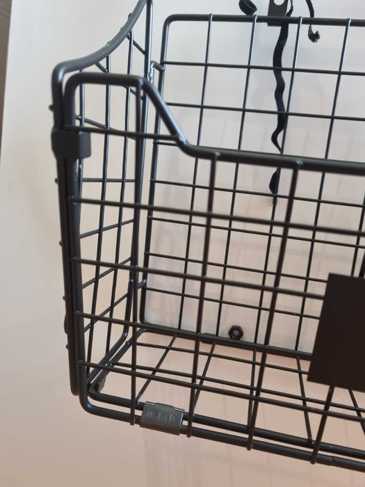 Корзина на дверь шкафчика черная сетка органайзер