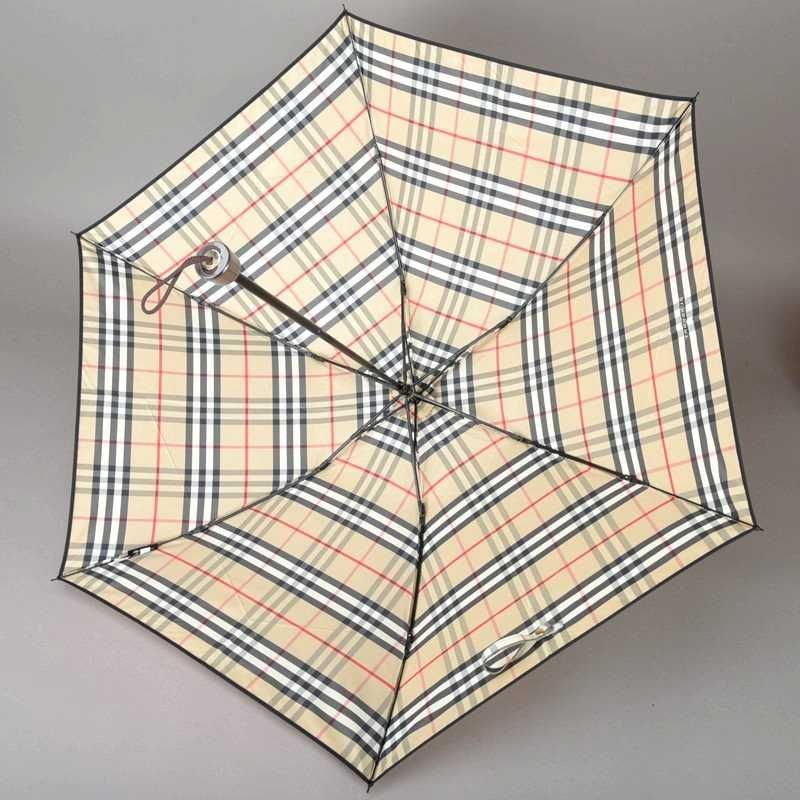 Burberry nowa składana parasolka w kratę nowe kolekcje