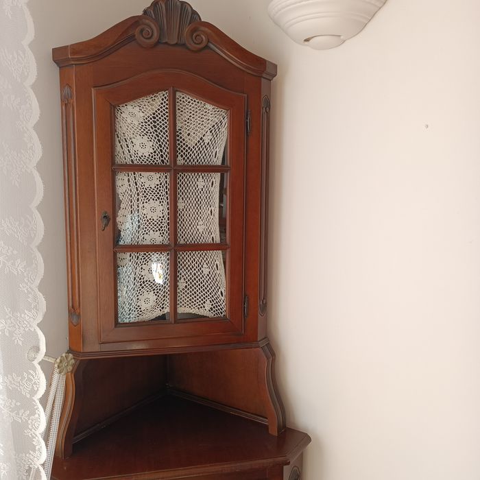 Komoda narożna stylowa