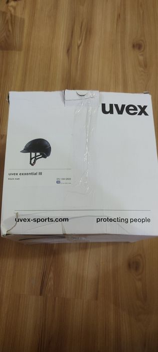 Kask jeździecki Uvex Exxential III k.czarny r. S-M. (55-57cm)