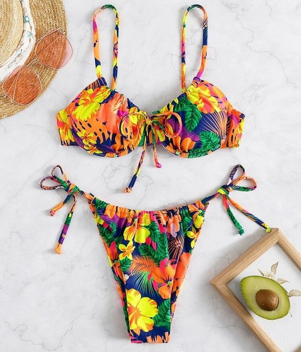 Biquini colorido lindo