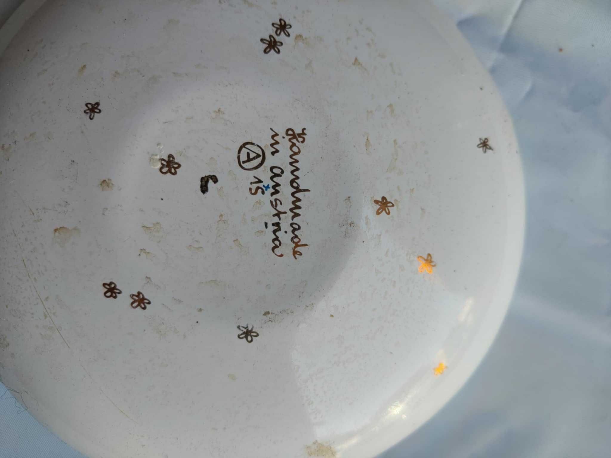 Stary austriacki, ręcznie malowany, emaliowany talerz