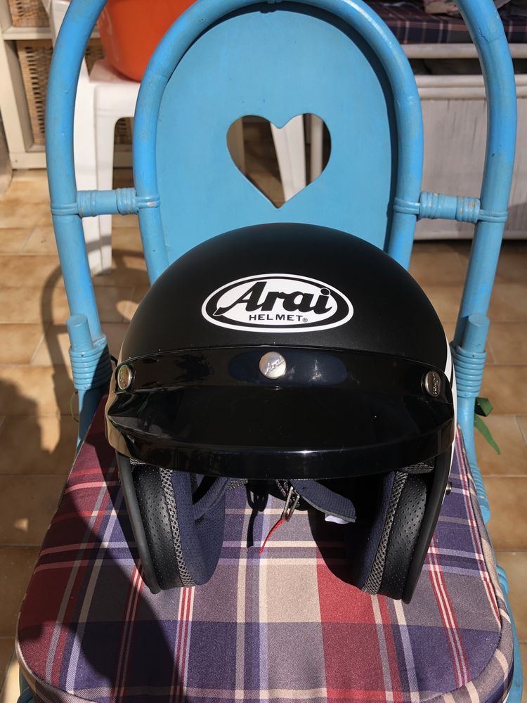 Arai Capacete aberto