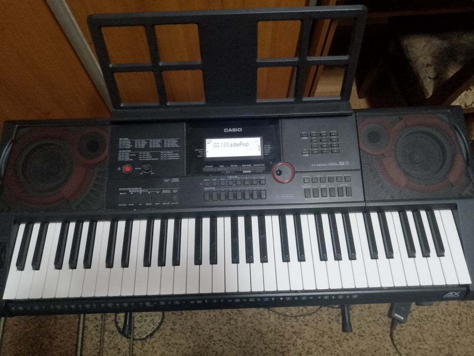 продам піаніно "casio"
