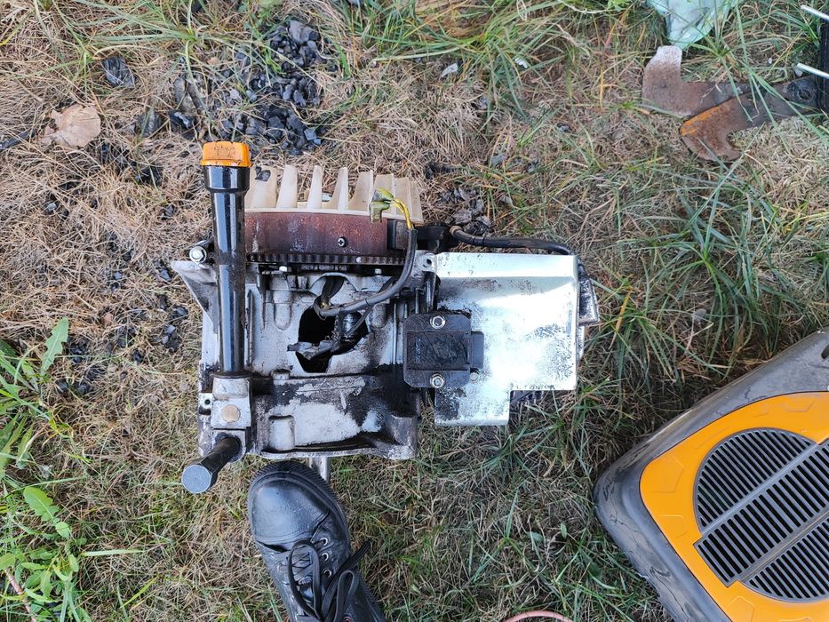 Silnik Stiga 452c 16KM - Uszkodzony