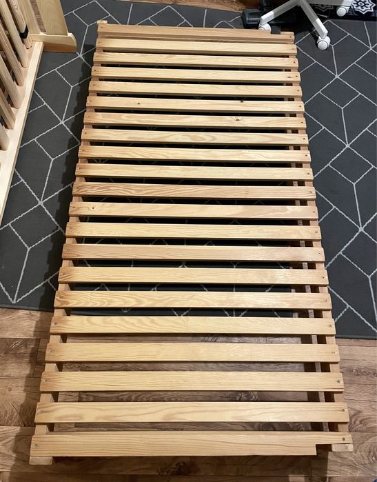 Łóżko dziecięce drewniane + materac