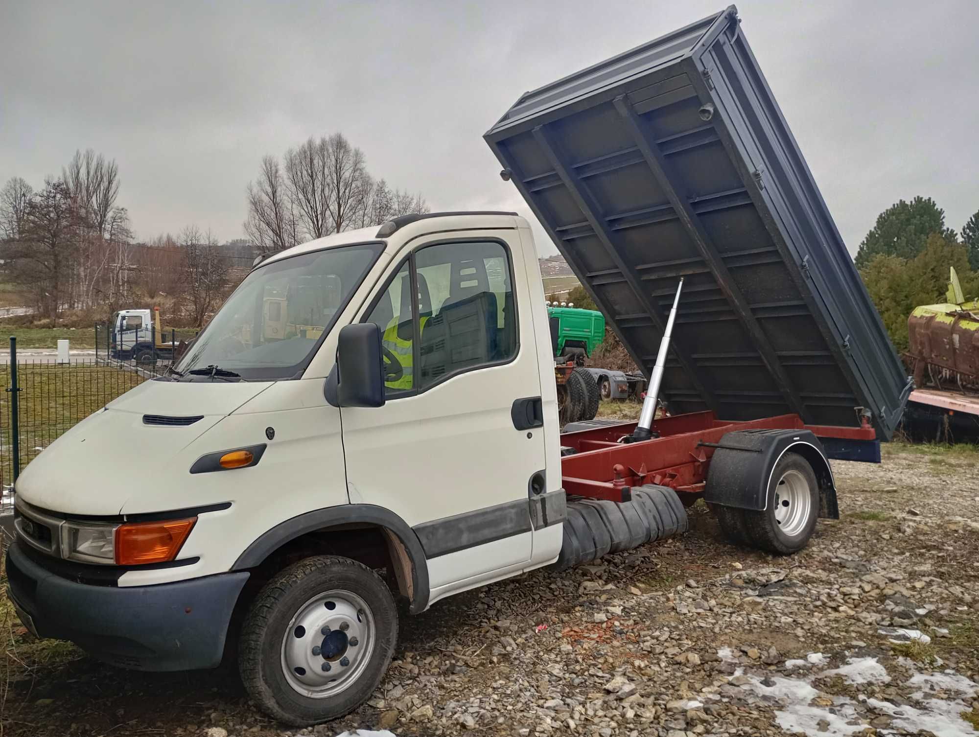 Iveco Daily 35C15 3,0 150 KM Nowa Zabudowa Wywrotka Na 3 Strony  Kiper