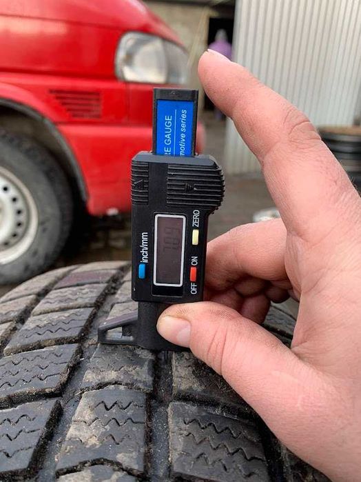 шини скати колеса 225 65 16С Road Stone 7 mm 2017 p 2 шт зима