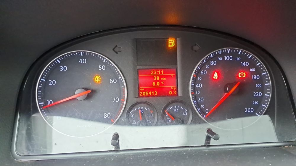 Volkswagen Touran 1.6 бензин MPI. 2005 р