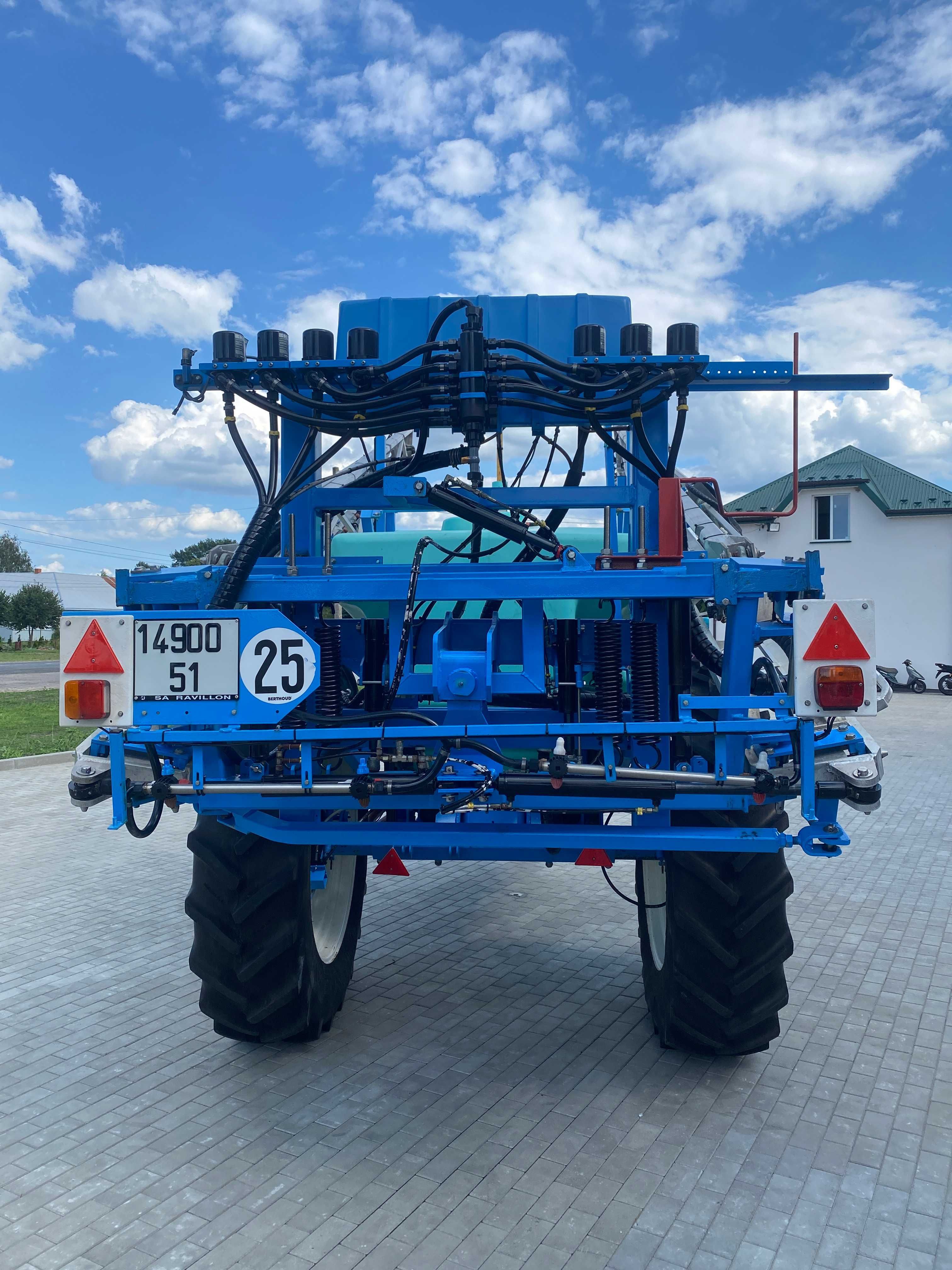 Оприскувач Berthoud Major 3200л
