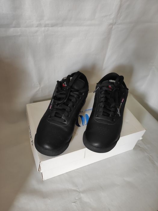 Czarne buty Reebok classic