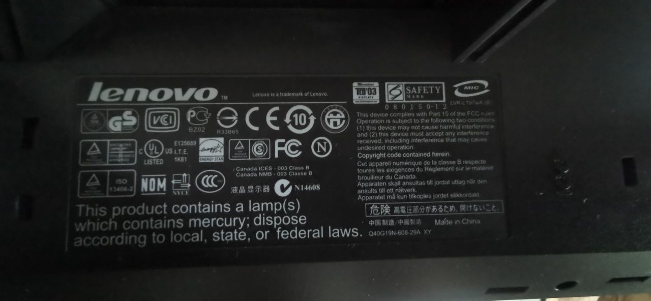 Monitores LCD Lenovo L197