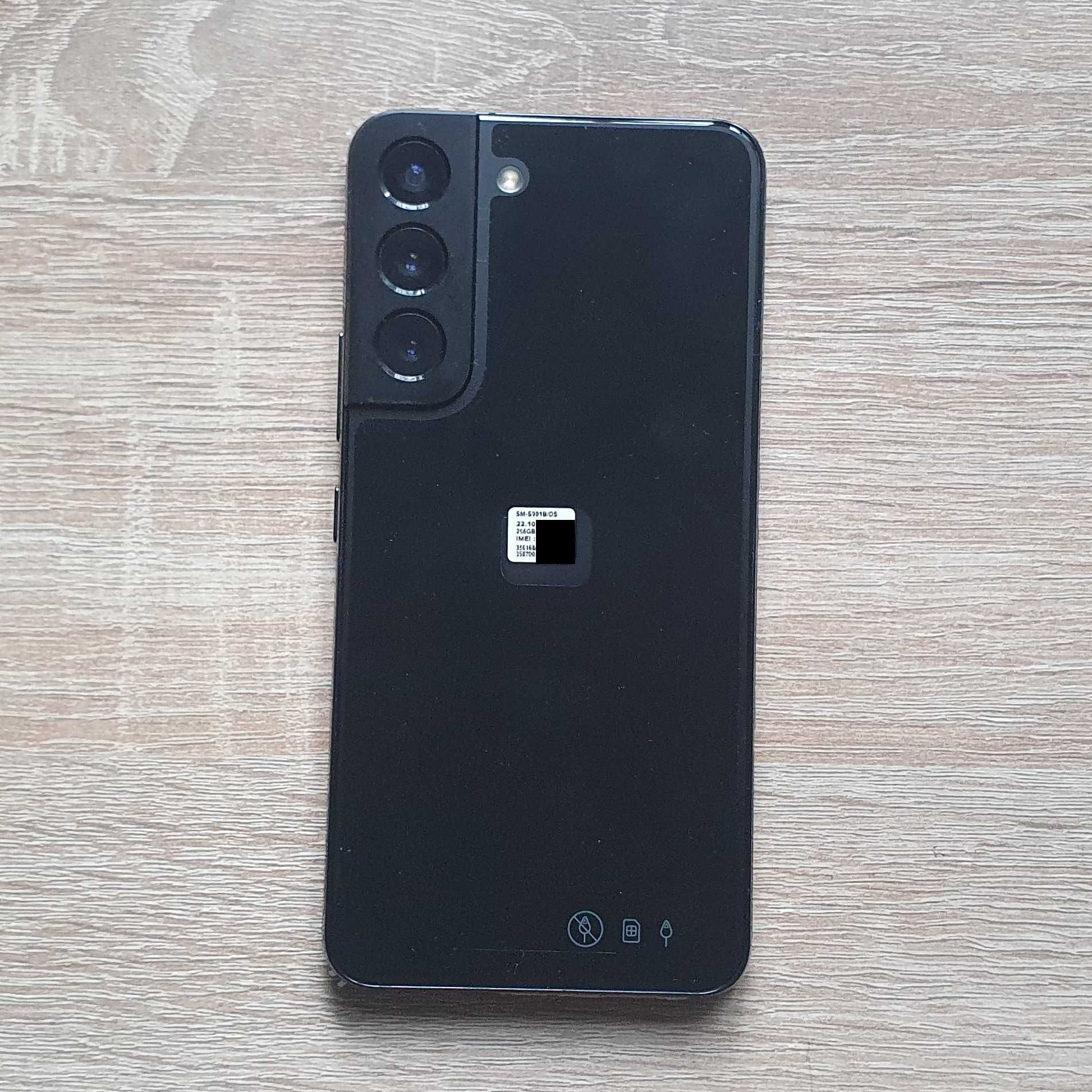 Смартфон Samsung Galaxy S22 8/256GB Black SM-S901B