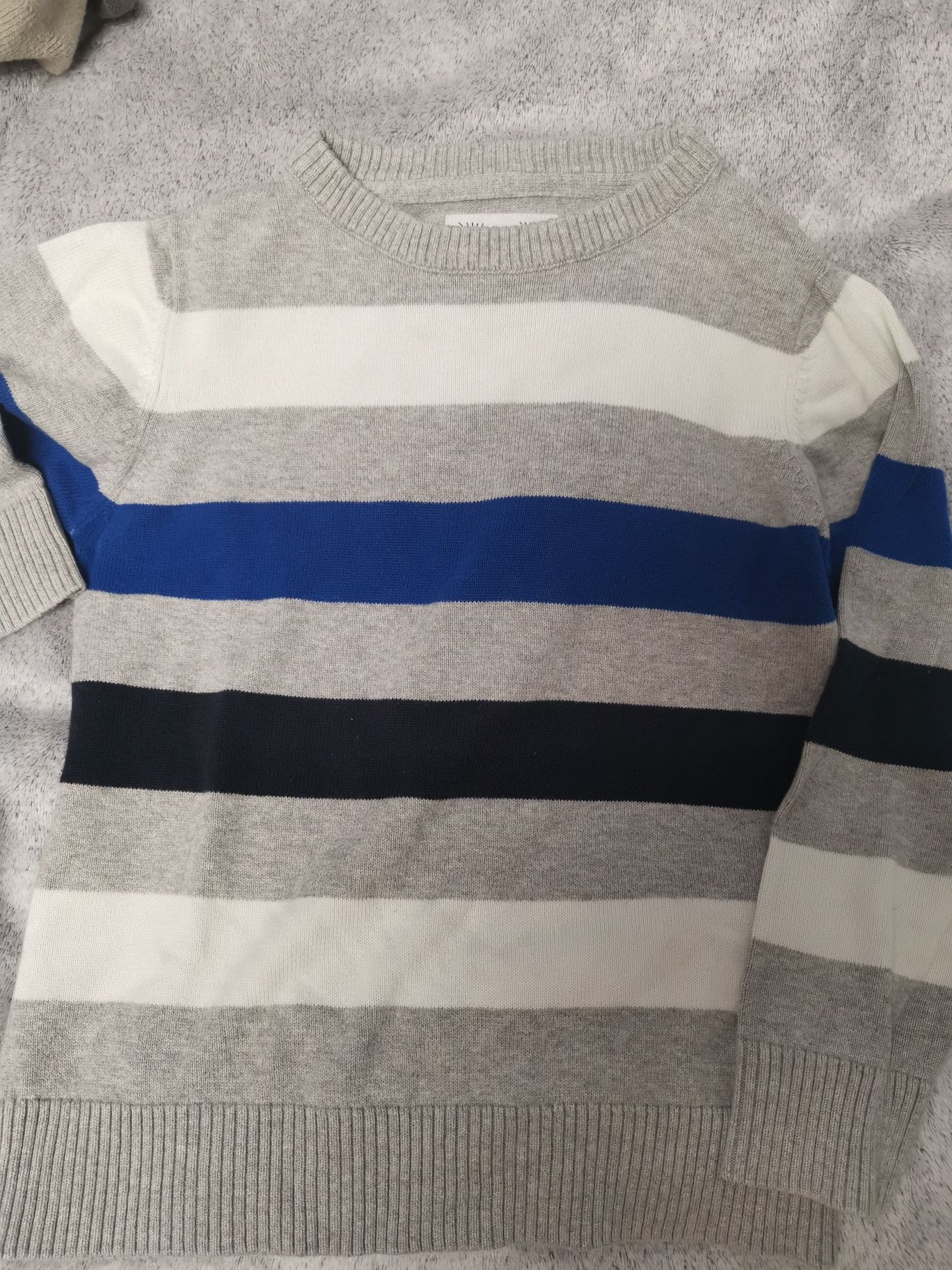 Sweterki,  bluza,  polar dla chłopca 3-4 lata