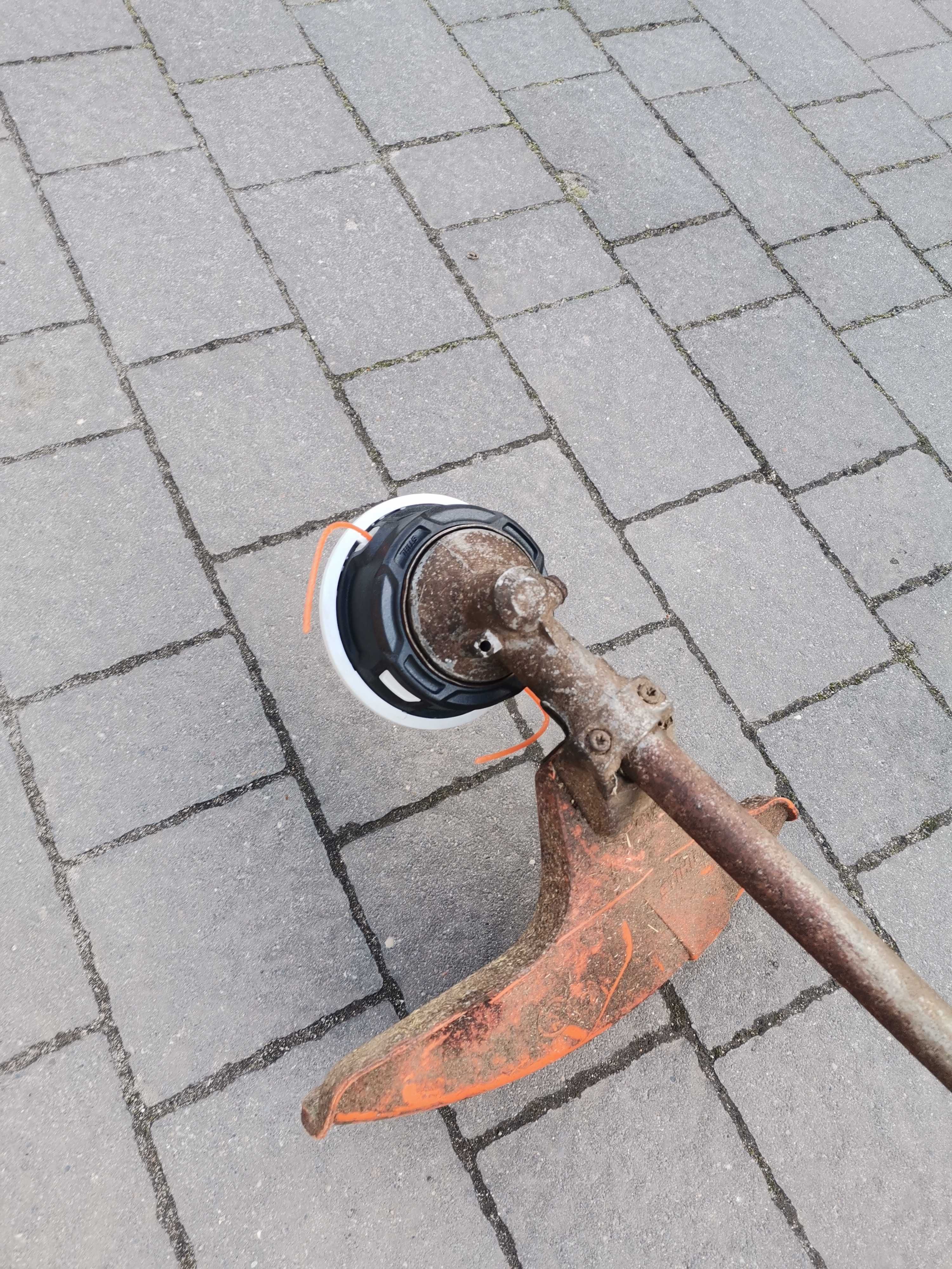 Sprzedam kosę spalinową Stihl fs74