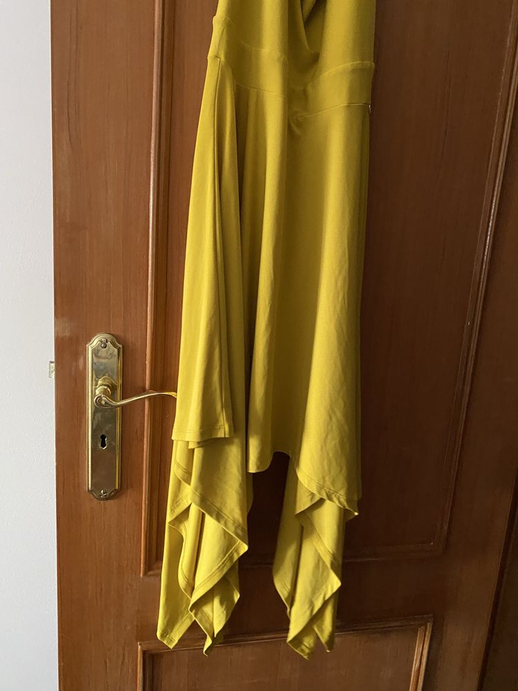 Vestido sem costas