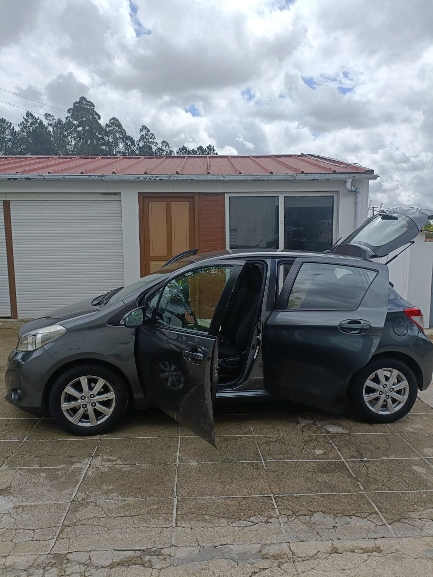 Vendo Toyota Yaris