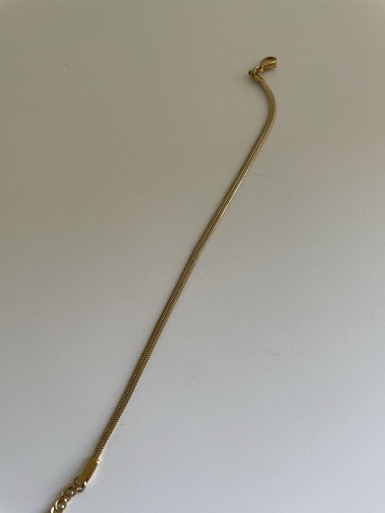 Pulseira de malha dourada