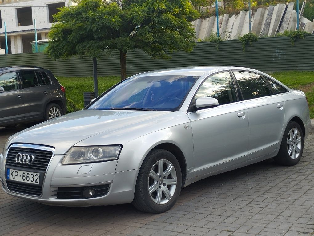 Audi A6C6 2.4 2004