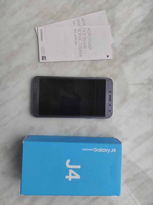 Телефон Samsung Galaxy J4