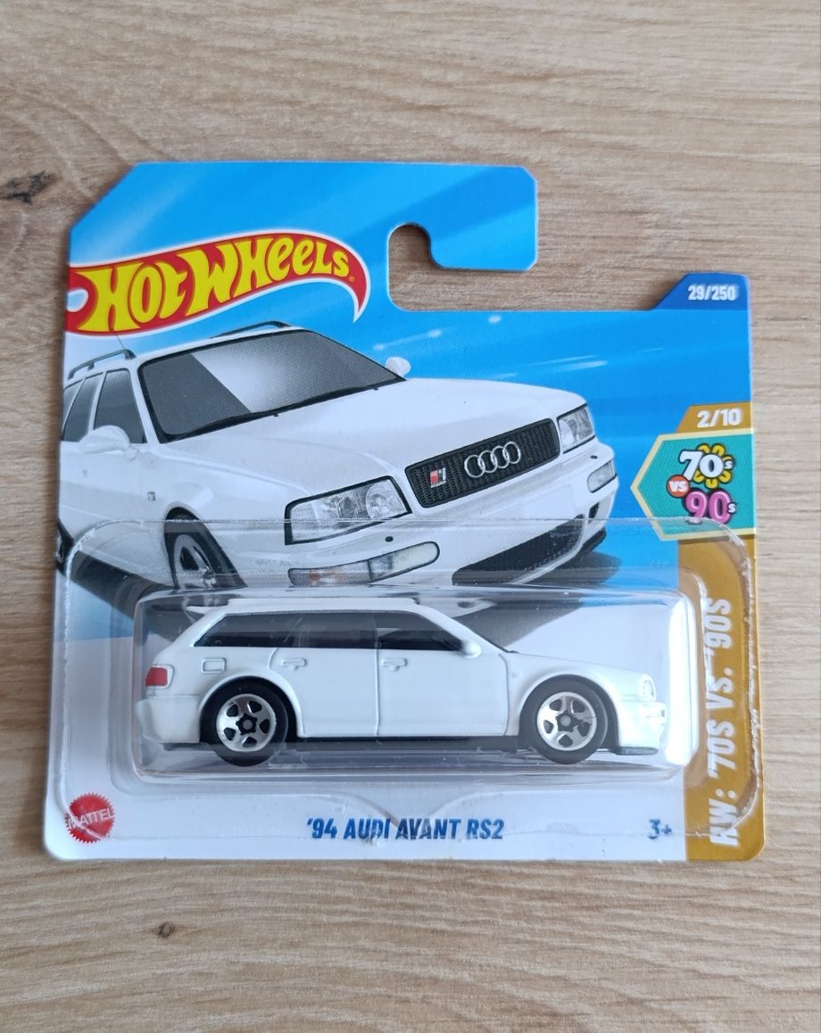 5 sztuk Hot Wheels Audi 90 Quattro '87 Audi Quattro '94 Audi Avant RS2