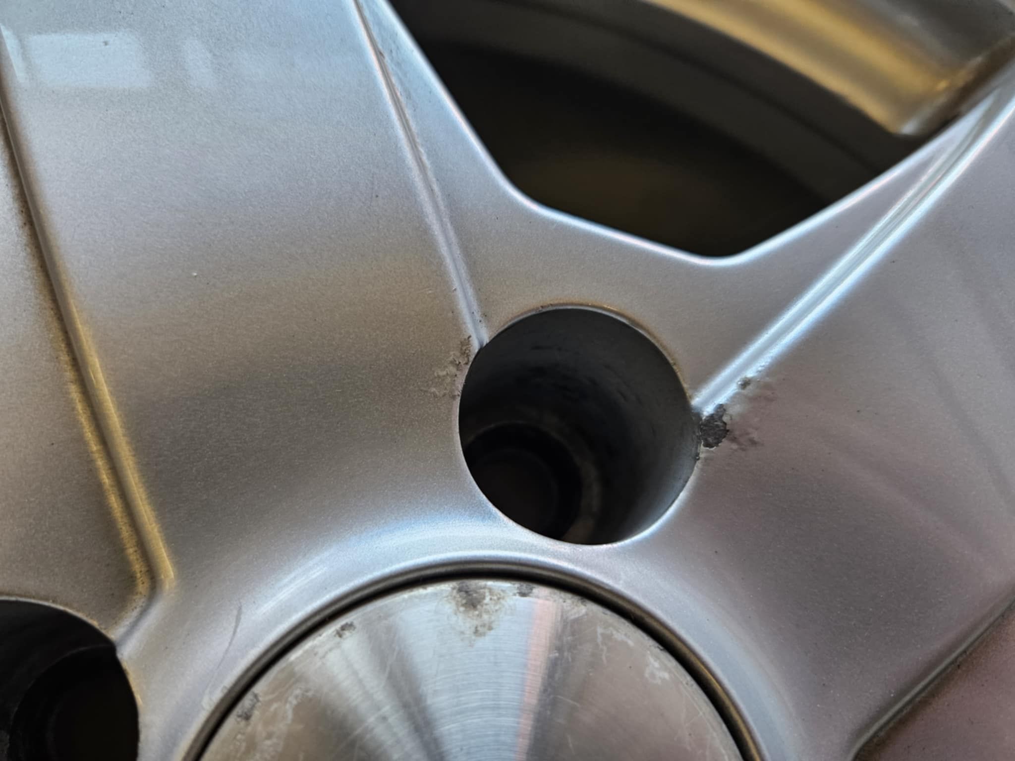 4x Felgi używane DEZENT RE 6.0 x 16 4x100 ET38 60,1 + czujniki TPMS