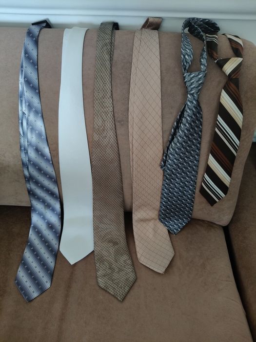 Чоловічий фірмовий галстук