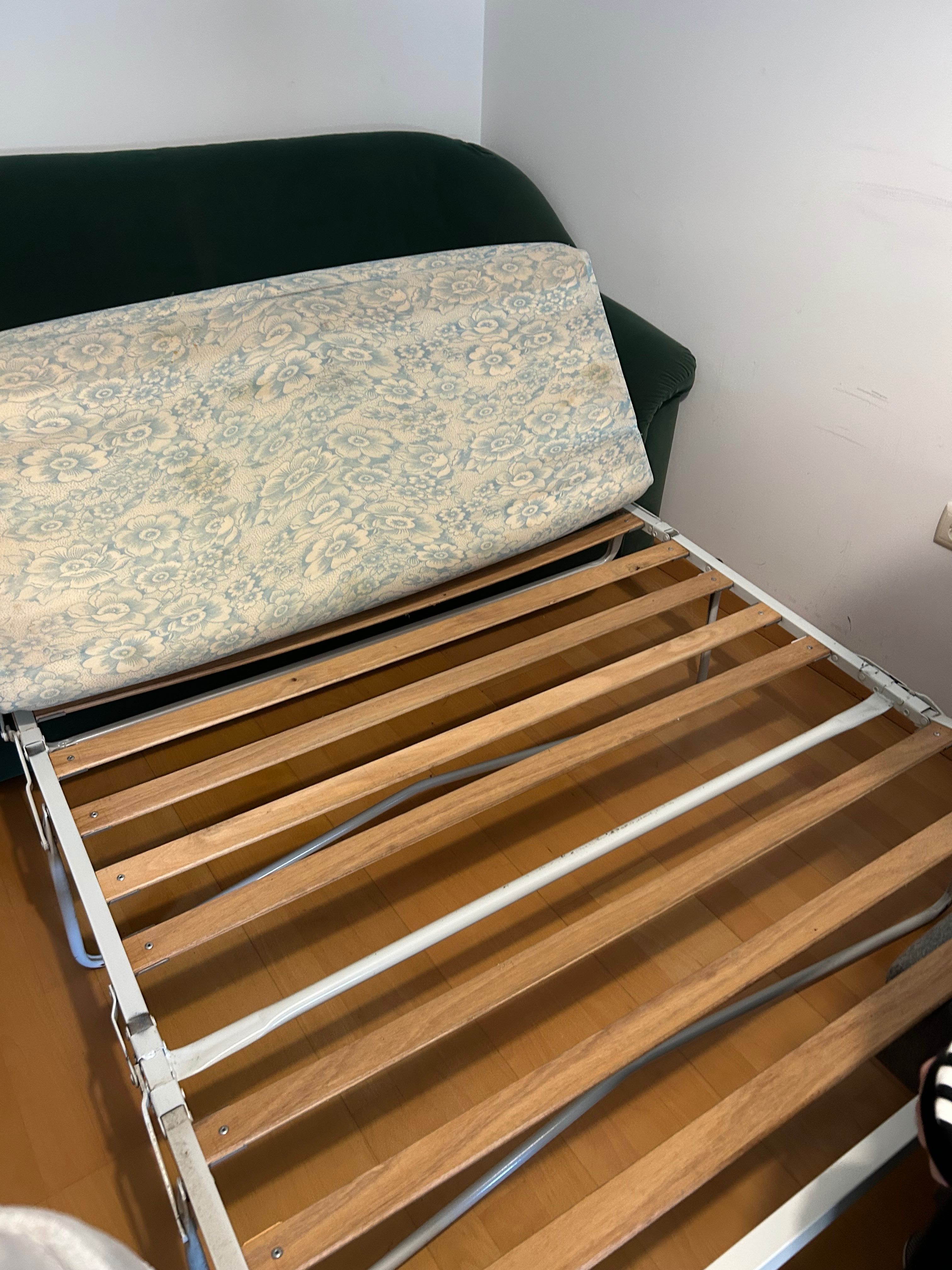 Sofá cama e cadeirão