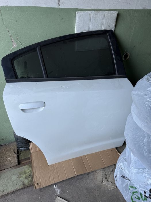 Дверь Dodge Charger 2015+